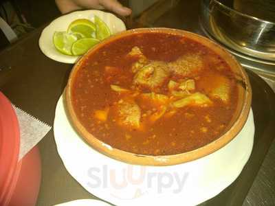 Birrieria Y Carnitas El Gallito