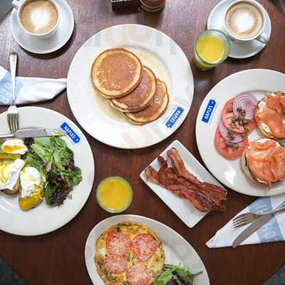 Naples 45 Ristorante E Pizzeria