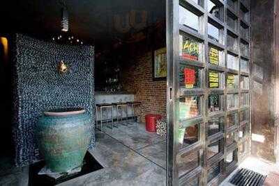 Hachi Restaurant & Bar