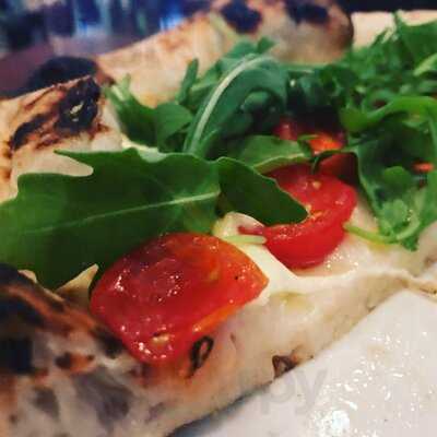 Una Pizza Napoletana