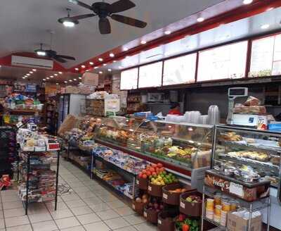 5 Brothers Gourmet Market