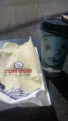 Yum Yum Donuts