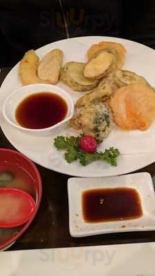 Empire Sushi & Asian Cuisine