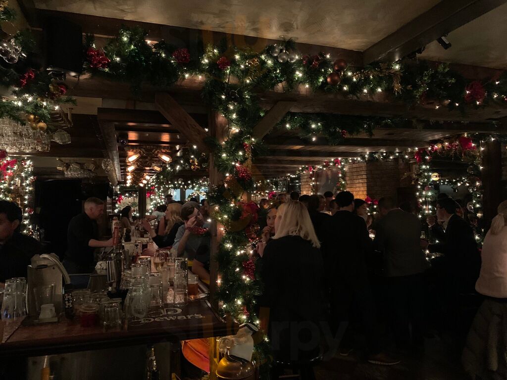 Churchill's Restaurant And Bar