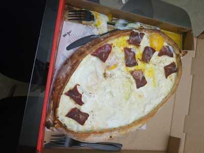 Big Mama's And Papa's Pizzeria