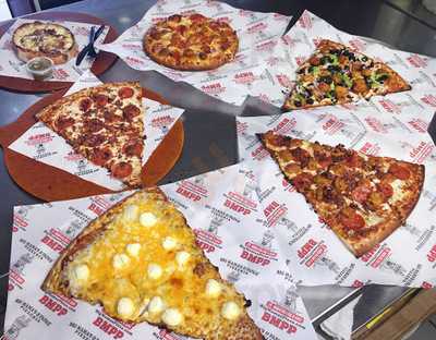 Big Mama's And Papa's Pizzeria