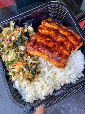 Wi Jammin Caribbean Cafe