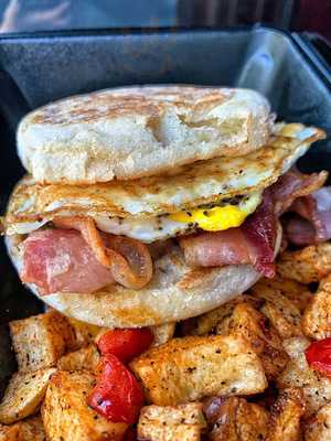 Wi Jammin Caribbean Cafe