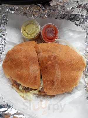 Chelis Taqueria Y Carnitas Inc