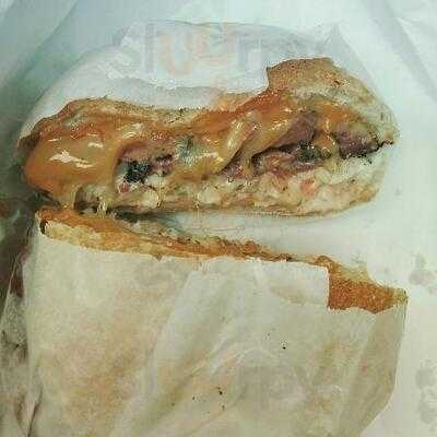 M & O Market And Deli