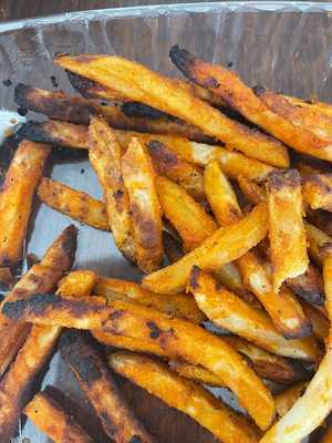 Fuel Grill And Juice Bar