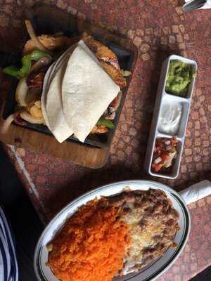 Zona Tribeca Mezcaleria