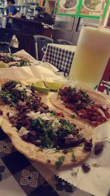 Lauro's Tacos
