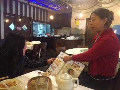 Auntie Guan's Kitchen