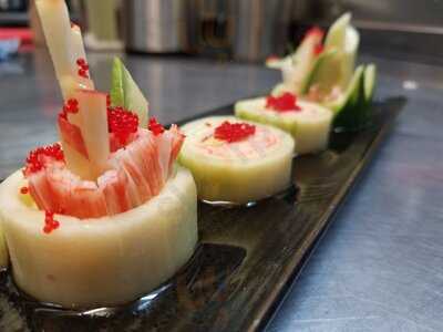 Sakae Sushi
