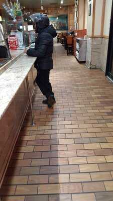 Famous Famiglia Pizzeria