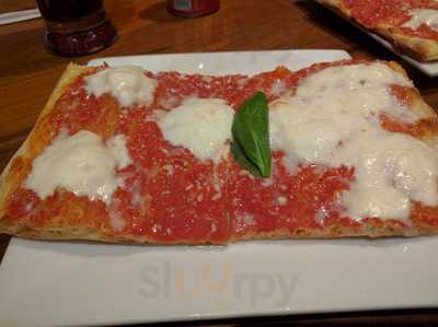 Farinella Italian Bakery