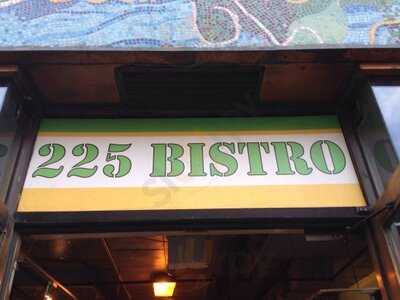 225 Bistro