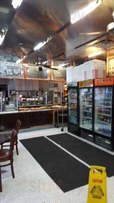 Little Italy Pizzeria & Deli