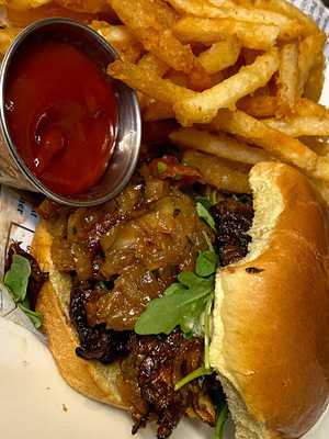 Bayard's Ale House East