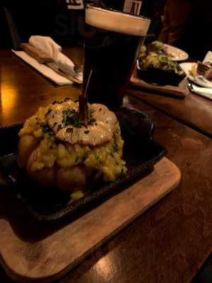 Bayard's Ale House East