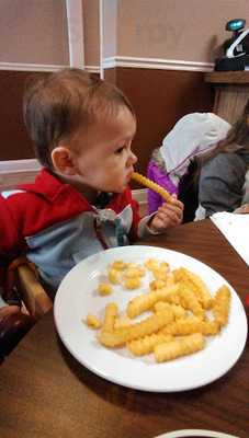 Dandana Middle Eastern Restaurant And Hookah Bar