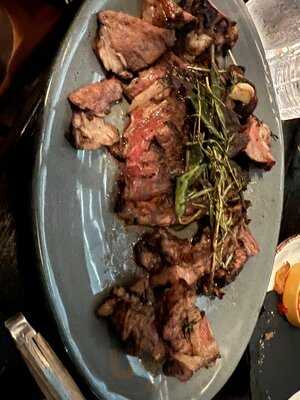 Blackbarn Restaurant