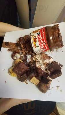 Astoria Cafe & Bakery