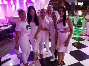 Inwood Bar And Grill