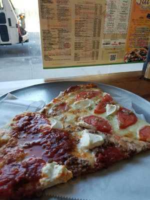 Sal's Pizzeria