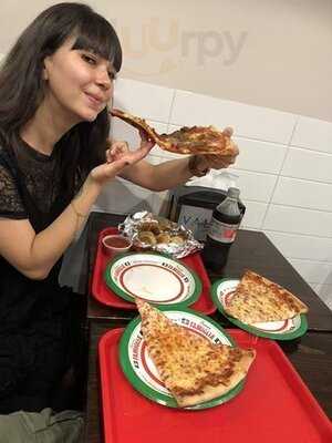 Famous Famiglia Pizza