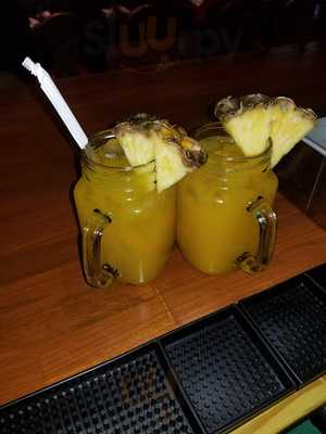 Blue Mountain Heights Cafe & Bar