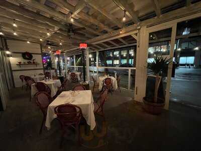 Trattoria Il Gusto Wine Bar