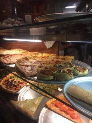 La Crosta Restaurant & Gourmet Pizzeria