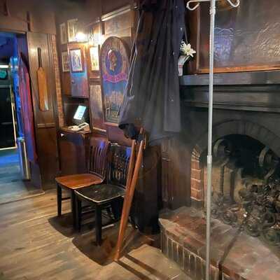 Slaughtered Lamb Pub