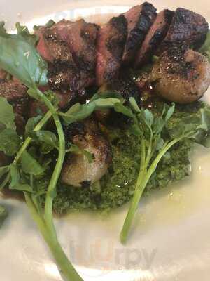 Hudson & Charles Dinette