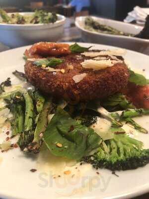 Hudson & Charles Dinette