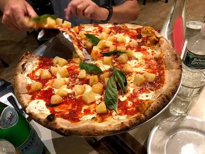 Michael Angelo's Pizza