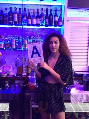 Madrock Tapas Restaurant & Cocktail Bar