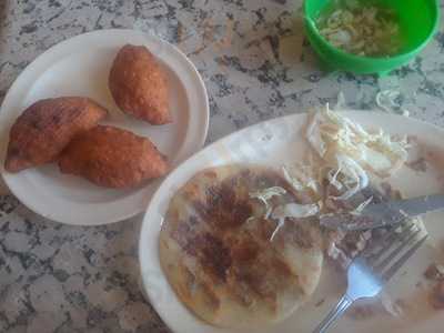 Mis Raices Restaurant