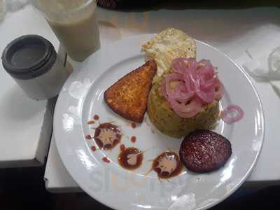 Mia Sushi & Steakhouse