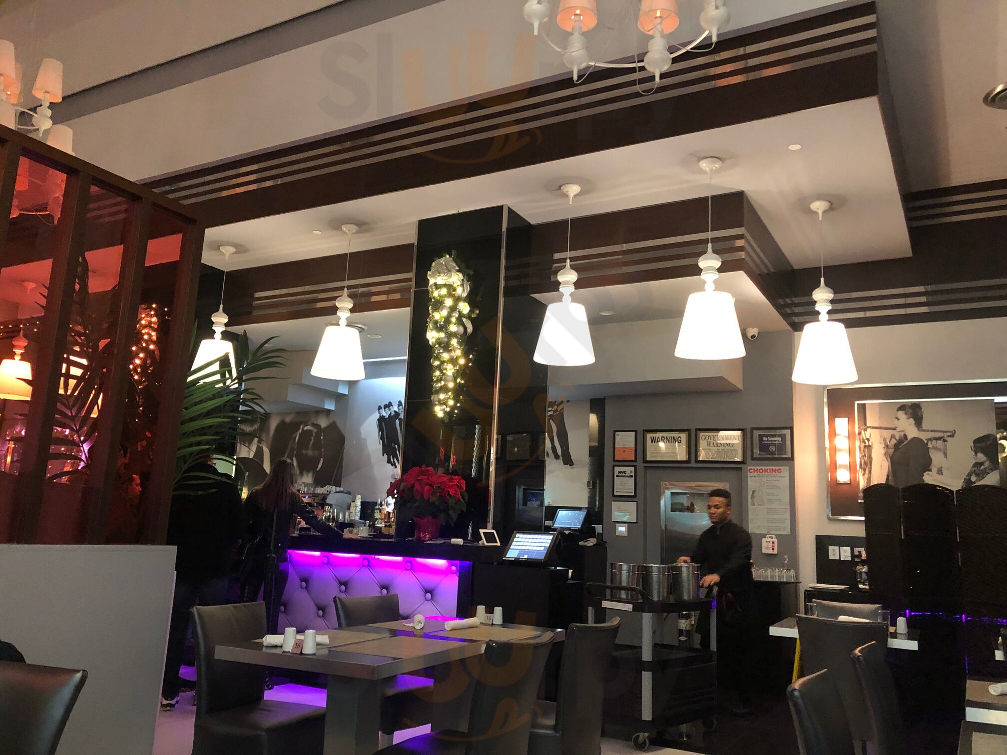 8th Avenue Restaurant