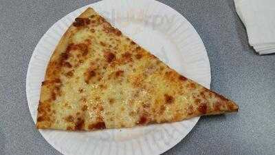 Tom's Delicious Pizza