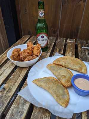 Santiago's Beer Garden