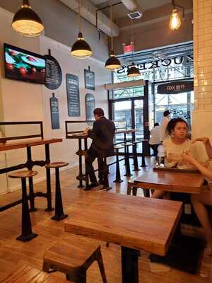 Paris Baguette Bakery