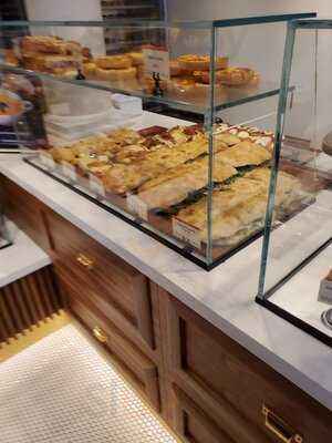 Paris Baguette Bakery