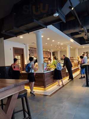 Paris Baguette Bakery