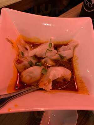 Hui Restaurant And Bar