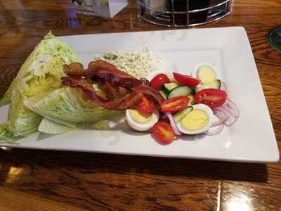 Crossroads American Grille