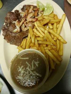 El Camaronero Restaurant